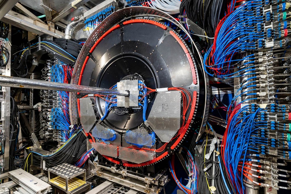 How the world’s biggest particle accelerator is racing to cook up plasma from after the big bang