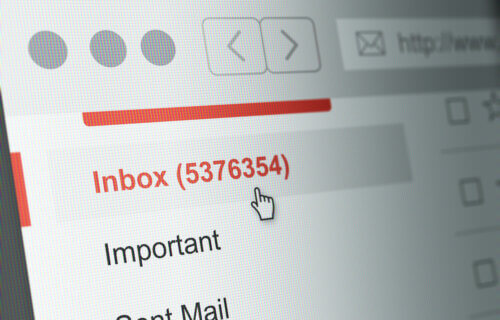 Are There 7,513 Unread Emails Cluttering Your Inbox? Expert Explains Why That’s Unwise